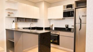 2BDR Luxurious Getaway at Tallest Building - 8