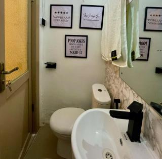 Wandervoyage Jar Vault Luxury Studio Loft in Osapa London, Lekki - 5