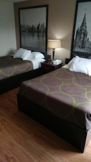 Super 8 by Wyndham Cambridge/Kitchener/Waterloo Area - 1