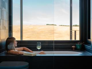 Studio on Forktree – Modern Coastal Retreat - 6