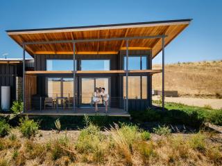 Studio on Forktree – Modern Coastal Retreat - 5
