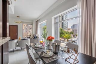 Frank Porter - The Residences 5 - 6