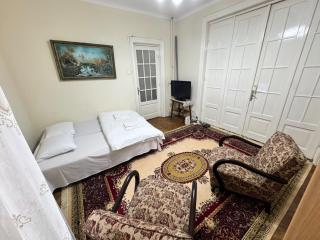 Old City Apartment Bucharest - Bucarest - 4