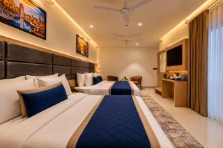 Hotel Curio Royal Crest - 1