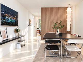 Middle Haus 3BR Home Near BTS Ari, Bangkok - 3