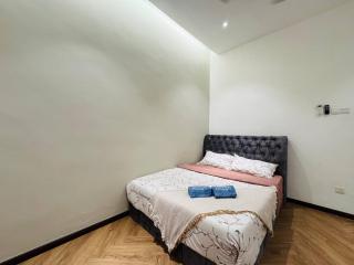 Modern Cozy 4BR The Teduhan,Netflix,Cinema Sound - 6
