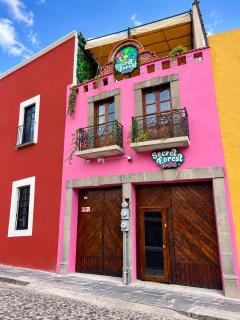 Secret Forest Hostal - 9