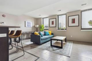 2BR Executive Downtown Apartment by ENVITAE - 0