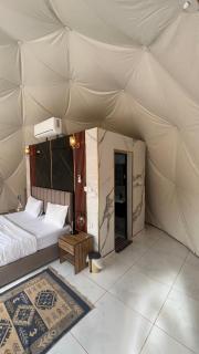 RUM LIMAR LUXURY CAMP & Jeep Tours - 1