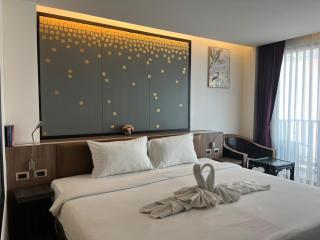 Kata Beach Guesthouse-The Beach Condo - 5