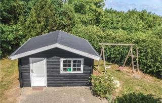 2 Bedroom Beach Front Home In Tarm - 6