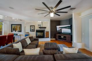 Pool and Hot Tub 4 BR 4 BA Outdoor Living - 8