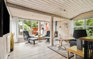 Beautiful Home In Tarm With Wifi - 8