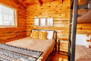 Thousand Lake Lodge Cabin 7 Sleeps 6 - Lyman - 6