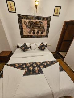 Hotel New Golden Haveli Pushkar - 8