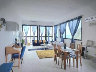 Charlie Blue - Forest House at Relax Waterfront - 3