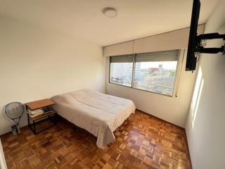 Apartamento entero para 4 Personas a 10 Cuadras del Estadio Centenario - 3