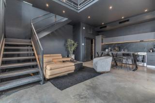 Poolside Loft: Great for Events - Houston - 4