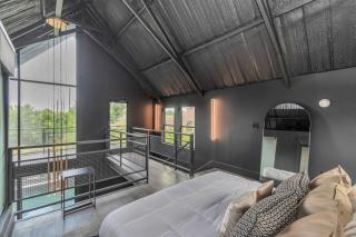 Poolside Loft: Great for Events - Houston - 1