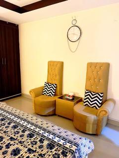 1 BHk For Rent Daily Base Bahria Town Ph 4 - 8