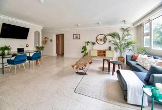 "The Palms Apartment" 4 BR remote workers paradise - 5