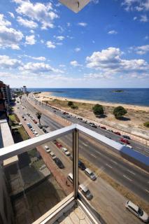Apto frente al mar en Malvin a 15 min del estadio 2 dorm - 1