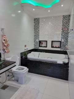 Dara House apart e eventos com piscina, sauna, Jacuzzi e área gourmet para festas - 3