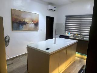 Luxury 3BR Apartment, 10 Min to the Beach - 1