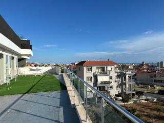 Sky villa penthouse with private outdoor hottub - 6