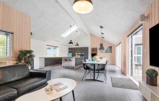 Pet Friendly Home In Glesborg With Sauna - 7