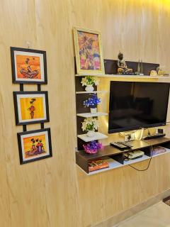 Vrindavan Divine Nest Near Prem Mandir and Iskcon -2BHK Apartment #Lift #ACRooms #Wifi #Family #Couple #FreeParking #Park #2Rooms 2-6 People - 7