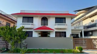 I-8 3 Bedroom Villa - 7