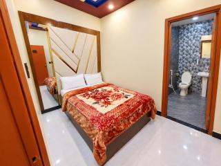 Royal Residency Guest House Karachi - 4