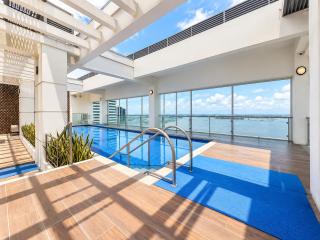 Departamento con vista panorámica al Río Guayas con piscina, Jacuzzi, Gym, Puerto Santa Ana - 0