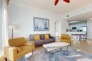 Gorgeous penthouse w shared outdoor pool hot tub tennis - Snowbird-friendly - 5