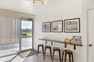 SureStay Hotel by Best Western Findlay - 5