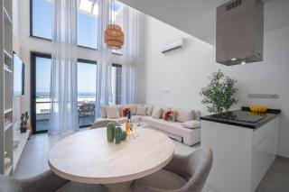 ELLI Azure Loft & 2-Floor Boho Duplex with Rooftop Terrace & Infinity View - 8
