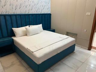 Caravan Inn Guest House Peshawar - 1
