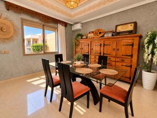 Luxury Villa with Private Pool, Daily Breakfast & Maid Included - 4