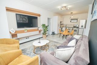 Medon Luxury Suites Bryanston - 6