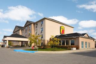 Super 8 by Wyndham Barrie South - Barrie - 2