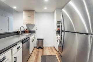 Central Mammoth Gem! 2BR2BA in Epic Location! - 3