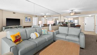 14th Floor Airy Condo On-site bar & restaurant Pool w splash pad - Destin - 4