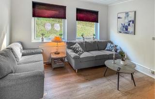 3 Bedroom Awesome Home In Hasle - 8