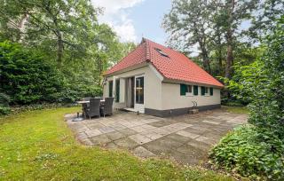 3 Bedroom Lovely Home In Ijhorst - 0