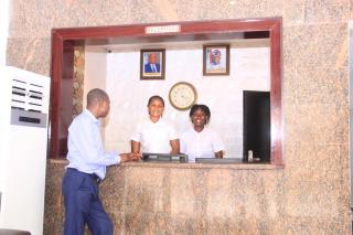 Roseville Hotel & Suites - 2