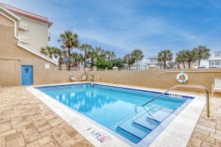 2nd Floor Condo Many Amenities Beach Access Beach Equipment Included - 7
