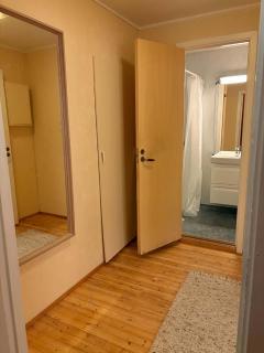 Koselig kjellerleilighet med utsikt - 1
