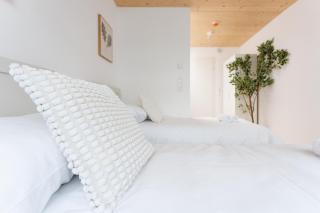 Brand New Maisonette with Garden & Balcony - 2