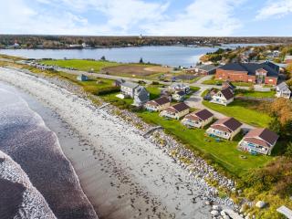 Ocean Escape Cottages - 7